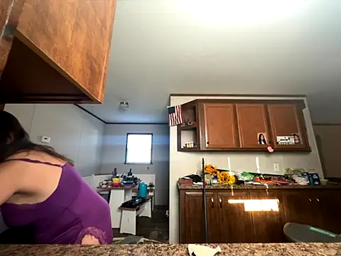 IvanaPlenty online show from November 2025 02:23:01 PM