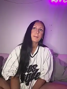 Snapshot of SweNatasha chatting on December 2024 07:15:02 PM SweNatasha online show from December 2024 07:15:02 PM