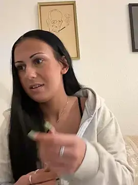 Snapshot of SweNatasha chatting on January 2025 07:20:02 PM SweNatasha online show from January 2025 07:20:02 PM