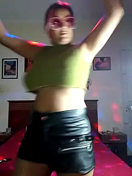 Snapshot of DesireSatler chatting on May 2026 10:04:02 PM DesireSatler online show from May 2026 10:04:02 PM