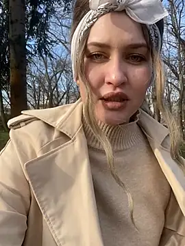 KikiWatson online show from December 2024 10:21:01 AM