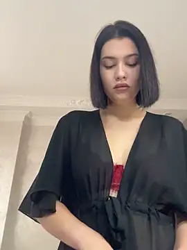 Snapshot of KikiWatson chatting on December 2025 08:10:02 AM KikiWatson online show from December 2025 08:10:02 AM