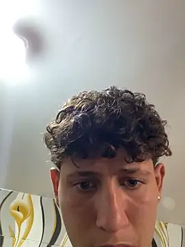 LatinBoysxxx online show from February 2026 07:01:02 PM