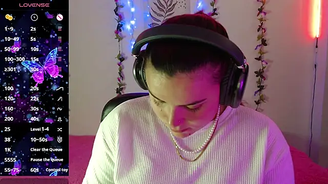 Nika 1  online show from February 2025 08:34:01 PM