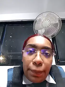 Cinnamon-Skin online show from December 2024 06:20:02 AM