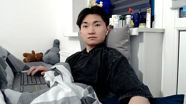 Miram Yu online show from April 2026 05:43:02 PM