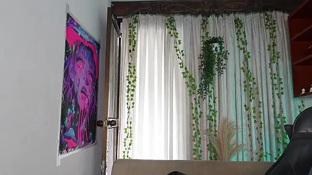 HannaRhodes online show from February 2026 03:46:02 PM