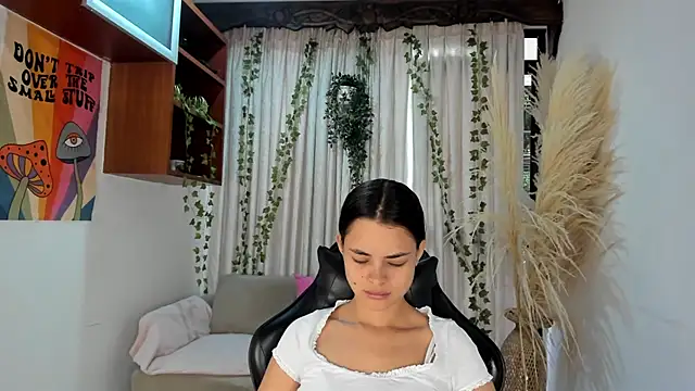 HannaRhodes online show from March 2026 02:39:02 PM