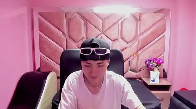 Im Mathias online show from January 2025 08:41:02 AM