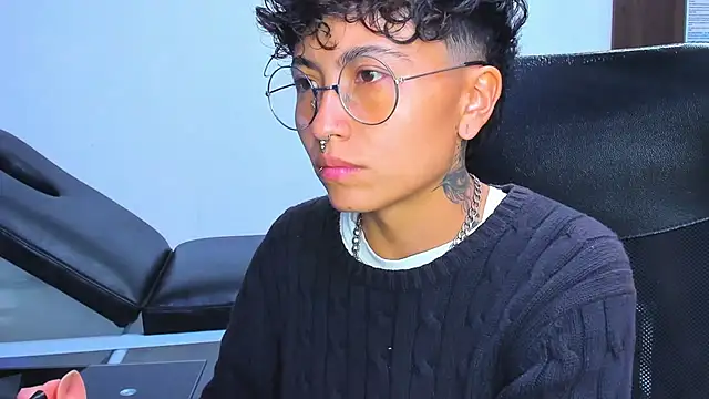 Snapshot of Im_Mathias chatting on February 2026 02:52:02 AM Im Mathias online show from February 2026 02:52:02 AM