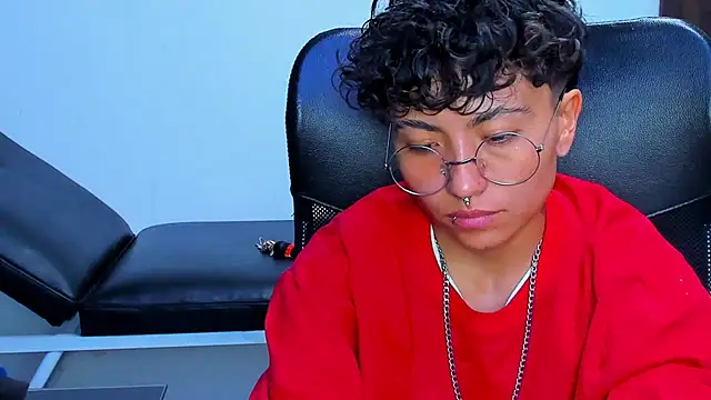 Snapshot of Im_Mathias chatting on February 2026 08:13:01 AM Im Mathias online show from February 2026 08:13:01 AM