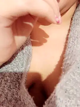 Snapshot of Hotoufia38 chatting on December 2024 04:25:01 PM Hotoufia38 online show from December 2024 04:25:01 PM