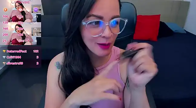 Snapshot of Zara_Jackson chatting on December 2024 06:05:01 PM Zara Jackson online show from December 2024 06:05:01 PM