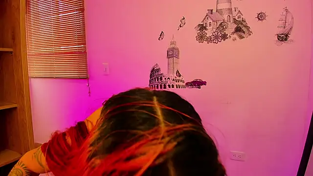 Snapshot of LissaOwen1 chatting on March 2025 03:20:01 PM LissaOwen1 online show from March 2025 03:20:01 PM