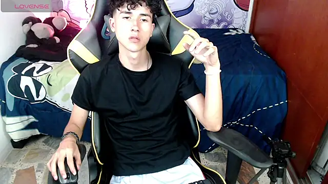 johnny cagee online show from December 2024 10:25:01 AM