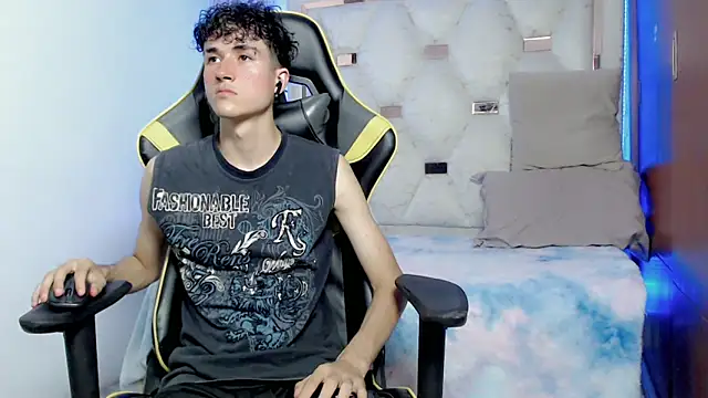 johnny cagee online show from October 2025 05:11:02 AM