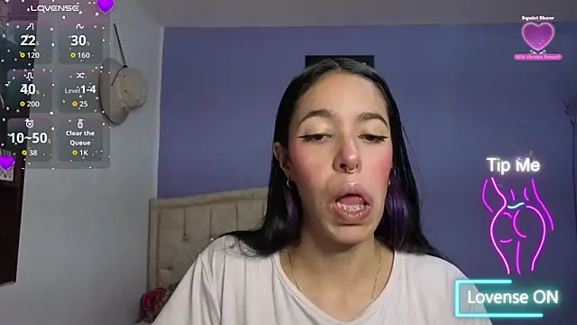 Snapshot of stephania_t chatting on May 2026 05:08:01 PM stephania t online show from May 2026 05:08:01 PM