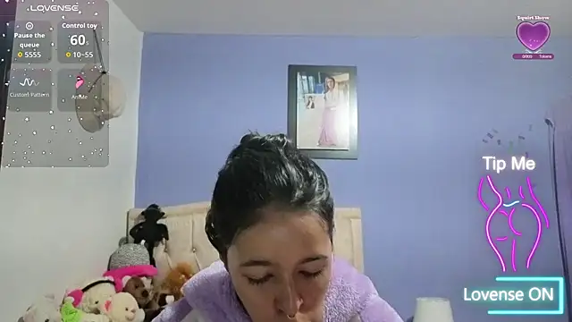 Snapshot of stephania_t chatting on July 2026 03:14:02 PM stephania t online show from July 2026 03:14:02 PM