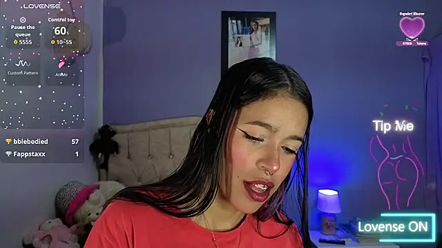 Snapshot of stephania_t chatting on July 2026 04:39:33 PM stephania t online show from July 2026 04:39:33 PM