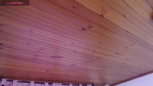 julz 03 online show from November 2025 11:32:01 AM