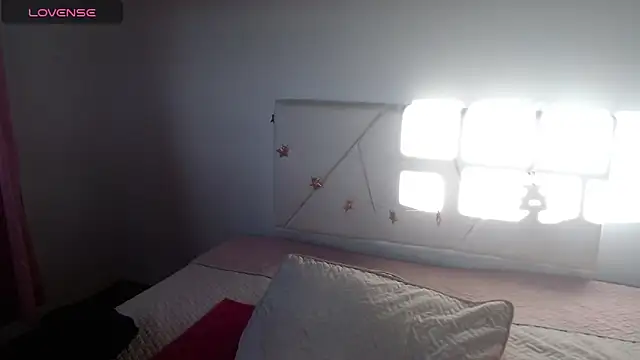 julz 03 online show from November 2025 11:45:01 AM