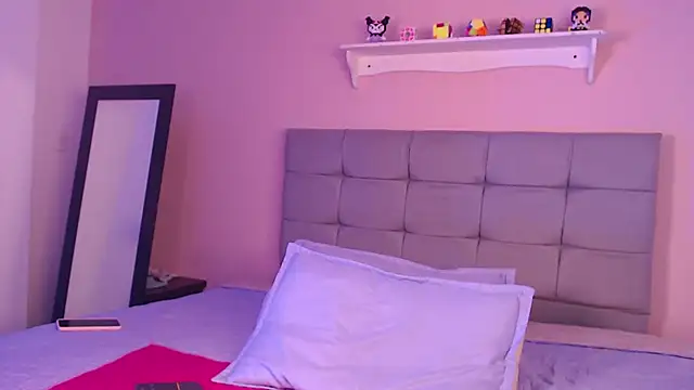 julz 03 online show from February 2026 04:49:02 AM