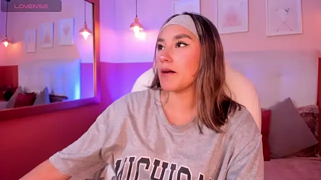  Sophie  miller online show from March 2026 07:57:02 PM