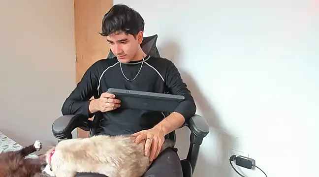 Snapshot of leo030809 chatting on March 2025 04:01:01 PM leo030809 online show from March 2025 04:01:01 PM