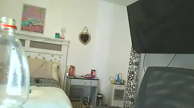 Snapshot of italianlatindream chatting on December 2024 01:40:01 AM italianlatindream online show from December 2024 01:40:01 AM