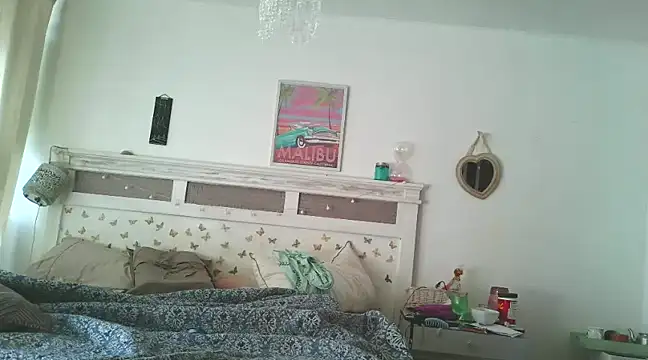 Snapshot of italianlatindream chatting on December 2024 09:05:02 PM italianlatindream online show from December 2024 09:05:02 PM