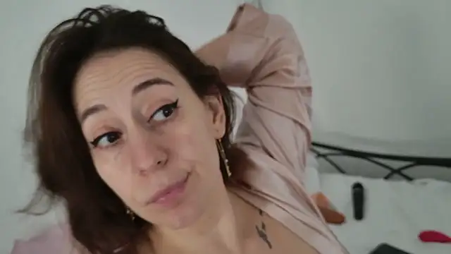 Snapshot of Renattasweetboobs chatting on January 2025 11:26:02 AM Renattasweetboobs online show from January 2025 11:26:02 AM