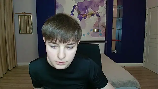 EmiliaYours online show from January 2026 03:16:01 PM