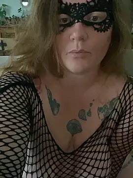 Snapshot of XtentationMG chatting on June 2026 07:32:02 AM XtentationMG online show from June 2026 07:32:02 AM