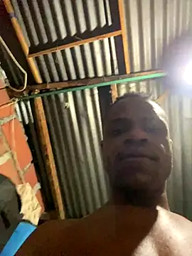 Snapshot of ElNegroRony chatting on December 2024 03:52:02 AM ElNegroRony online show from December 2024 03:52:02 AM