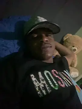 Snapshot of ElNegroRony chatting on February 2025 09:46:02 PM ElNegroRony online show from February 2025 09:46:02 PM