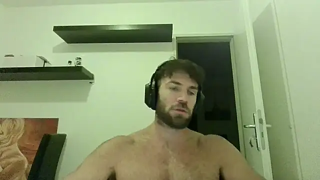 Snapshot of alpha-hunk chatting on October 2025 07:12:01 PM alpha-hunk online show from October 2025 07:12:01 PM
