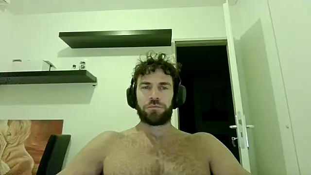 Snapshot of alpha-hunk chatting on October 2025 07:01:02 PM alpha-hunk online show from October 2025 07:01:02 PM