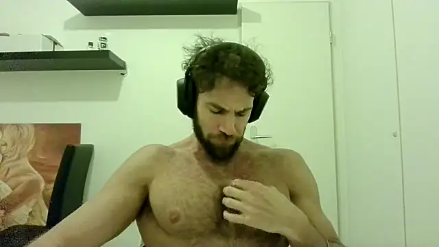 Snapshot of alpha-hunk chatting on October 2025 07:14:01 PM alpha-hunk online show from October 2025 07:14:01 PM