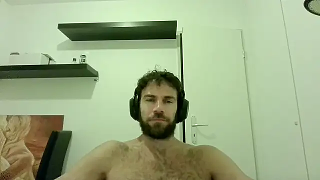 Snapshot of alpha-hunk chatting on October 2025 07:14:02 PM alpha-hunk online show from October 2025 07:14:02 PM