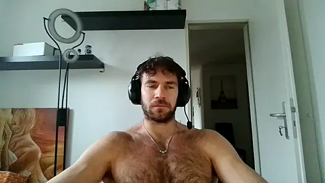 alpha-hunk online show from December 2025 01:39:01 PM