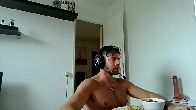 alpha-hunk online show from April 2026 01:36:02 PM