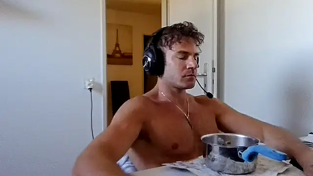 Snapshot of alpha-hunk chatting on April 2026 01:46:02 PM alpha-hunk online show from April 2026 01:46:02 PM