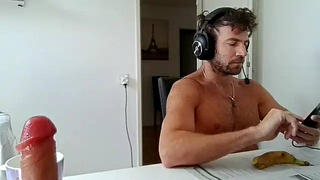 Snapshot of alpha-hunk chatting on May 2026 08:22:02 AM alpha-hunk online show from May 2026 08:22:02 AM