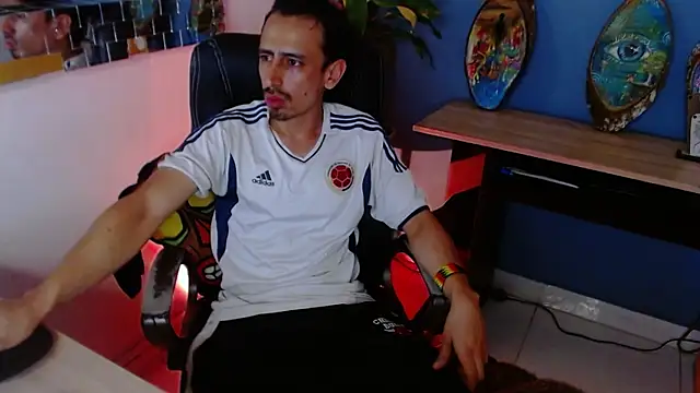 Sr Magnus  online show from March 2025 03:40:01 AM