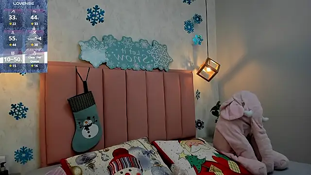 MAYROBERTSS online show from December 2024 12:12:02 PM