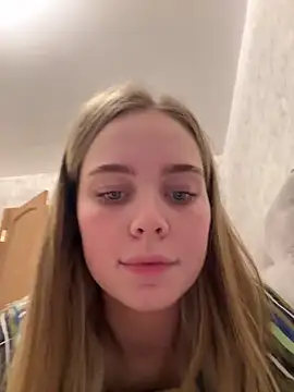 SIlviaBeyt online show from October 2025 09:04:01 PM