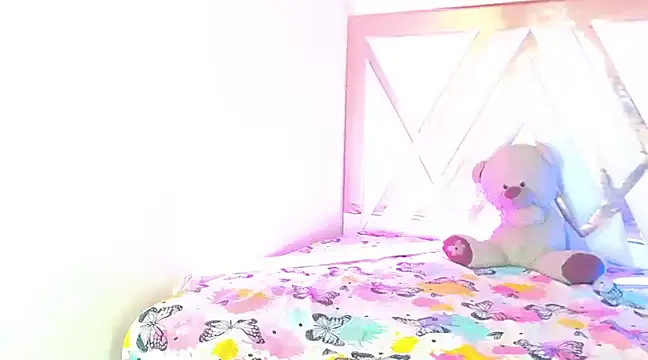 Snapshot of Yariya_sensual chatting on December 2024 11:18:02 AM Yariya sensual online show from December 2024 11:18:02 AM