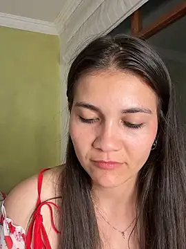Snapshot of aurora_divine chatting on September 2025 11:50:01 PM aurora divine online show from September 2025 11:50:01 PM
