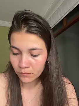 Snapshot of aurora_divine chatting on September 2025 11:43:01 PM aurora divine online show from September 2025 11:43:01 PM
