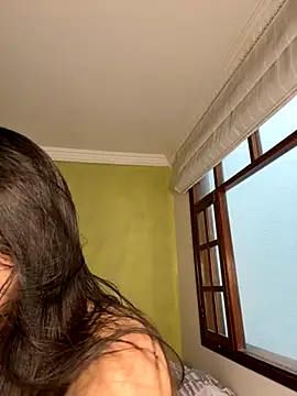 Snapshot of aurora_divine chatting on October 2025 12:04:01 PM aurora divine online show from October 2025 12:04:01 PM